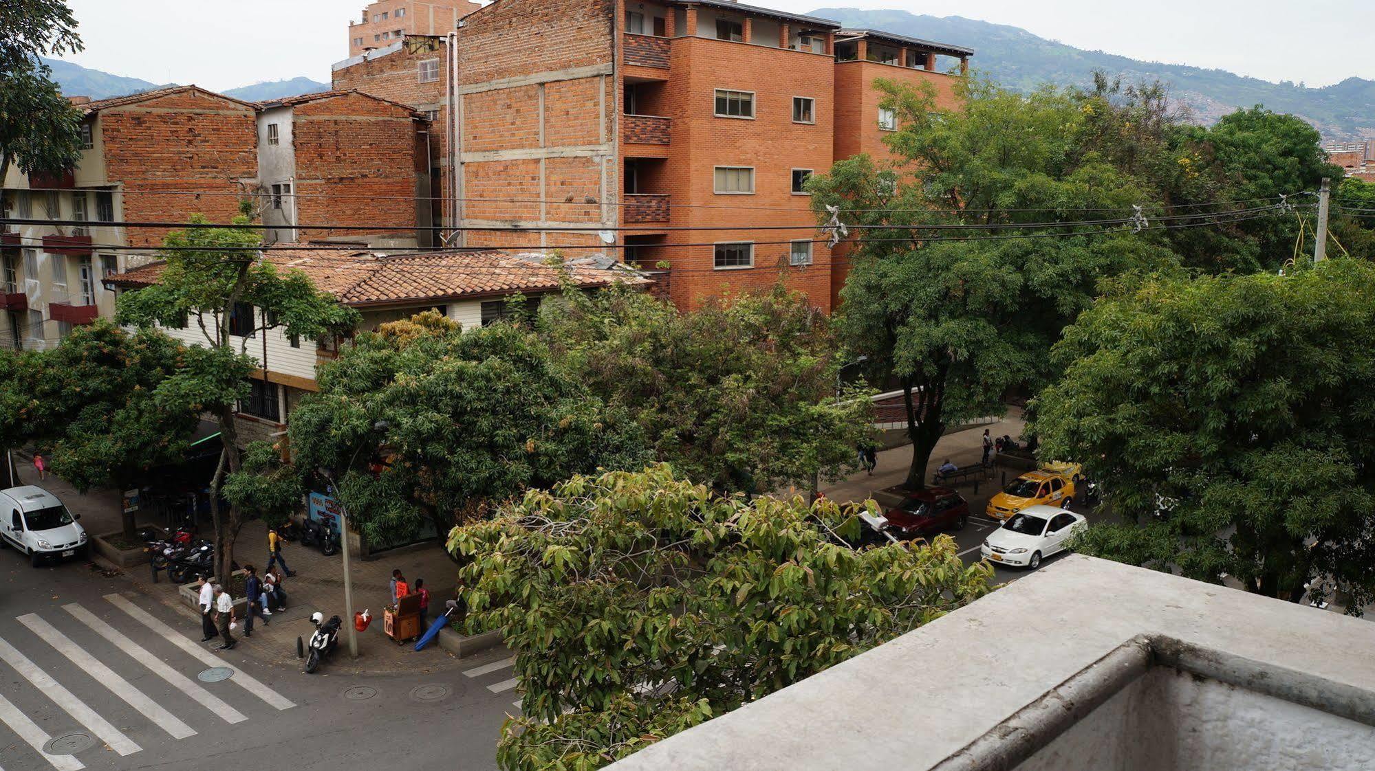 Hotel Lukas Medellín Kültér fotó